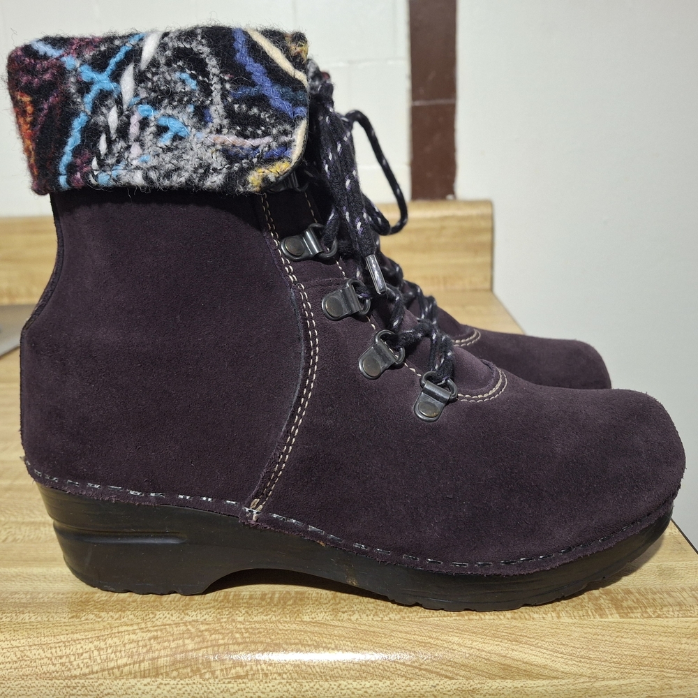 Dansko Purple Suede Print Boot Clog Size 6/6.5 (36)